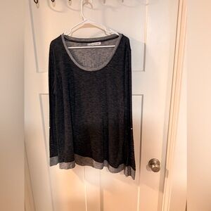 Maurices Charcoal and Heather Gray Long Sleeve Top